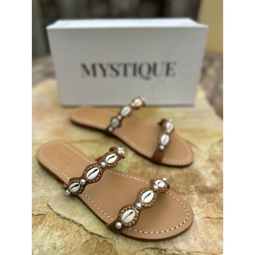 Mystique Cowrie Shells Rhinestones & Pearls Embellished Leather Sandals Size 10
